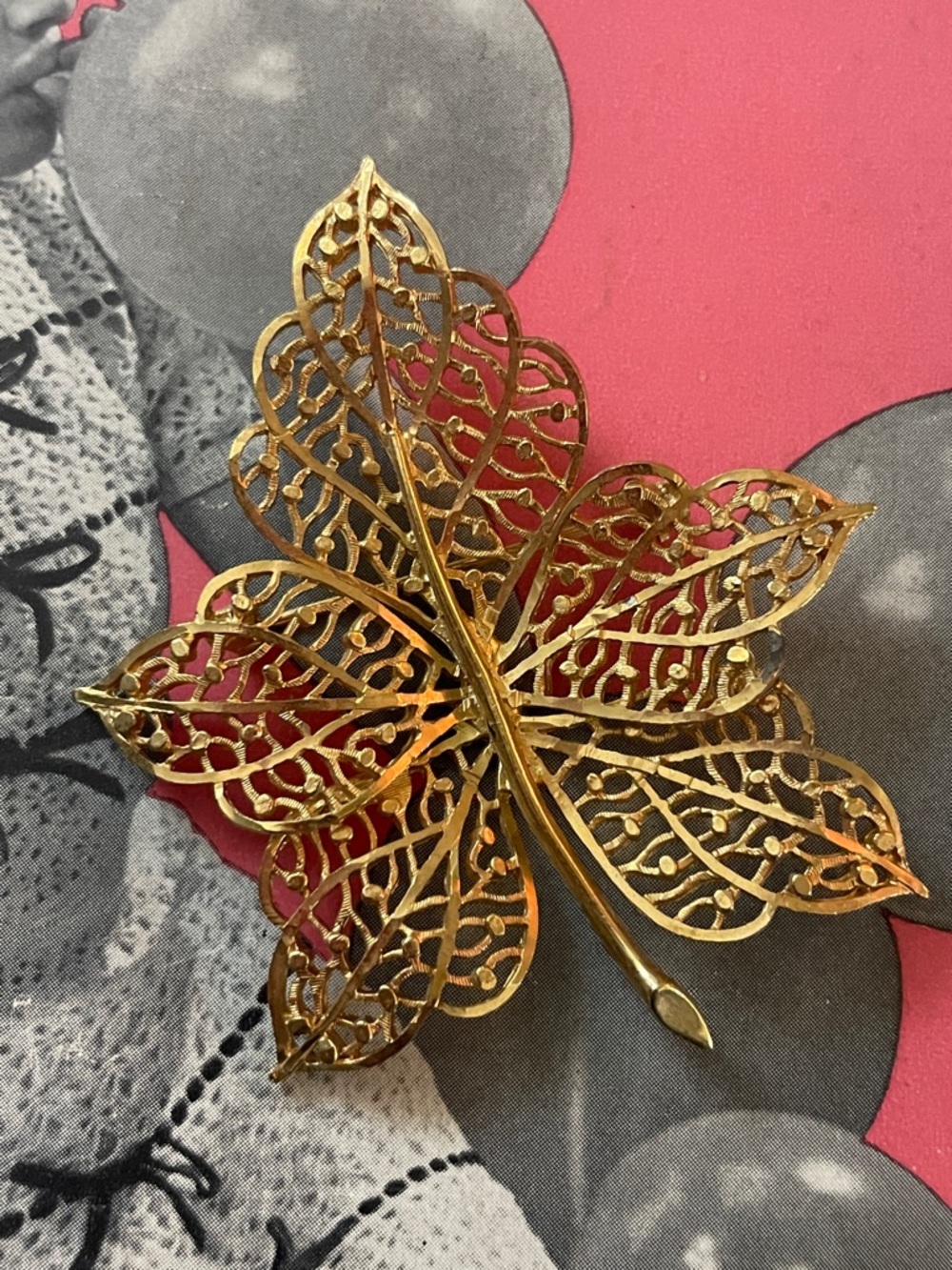 Coro Craft Leaf Brooch